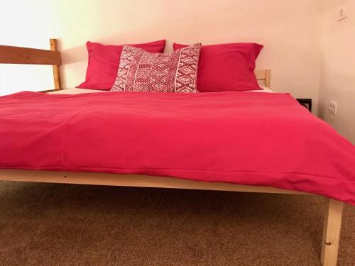 Ένα ή περισσότερα κρεβάτια σε δωμάτιο στο Paul's palace - absolute center!