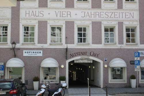 Gallery image of ZV-Scholtz Burghausen Stadtplatz 95 in Burghausen