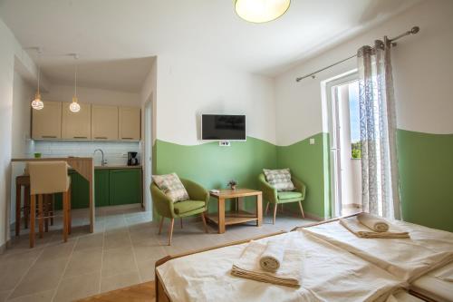 Gallery image of Guesthouse Maver in Cres