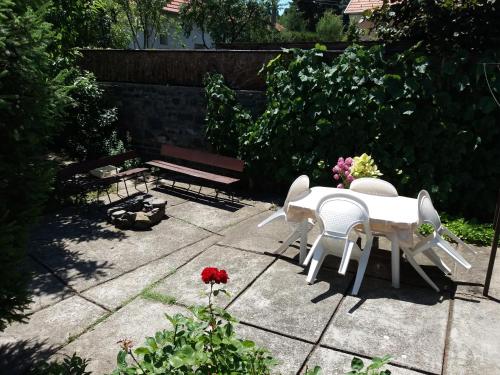 Nyári-Lak Badacsonytomaj 8258 Badacsonytomaj, Balaton utca 16. kép - 3