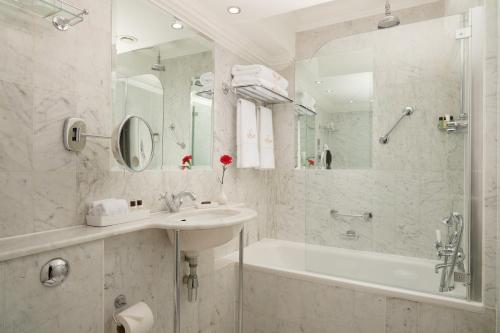 The Chesterfield Mayfair Image