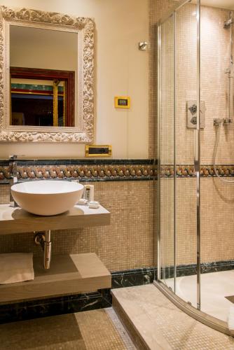 Hotel Santo Stefano Image