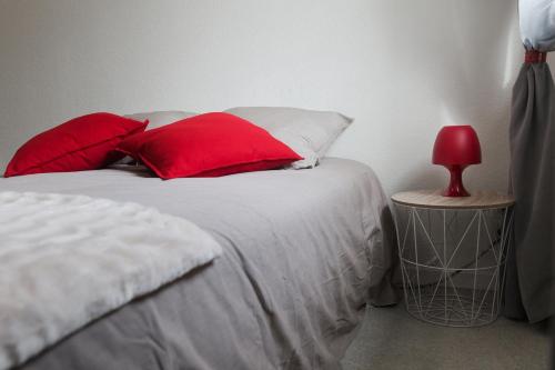 Ένα ή περισσότερα κρεβάτια σε δωμάτιο στο Studio Cosy + Hyper-centre + Netflix