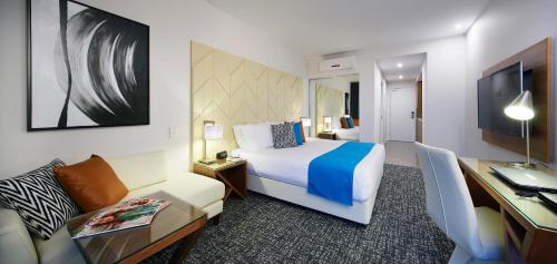 Кровать или кровати в номере The Sebel West Perth