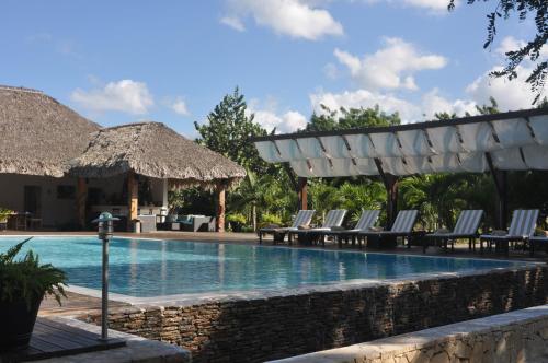 Majoituspaikassa Punta Rucia Lodge Hotel Boutique & Spa tai sen lähellä sijaitseva uima-allas