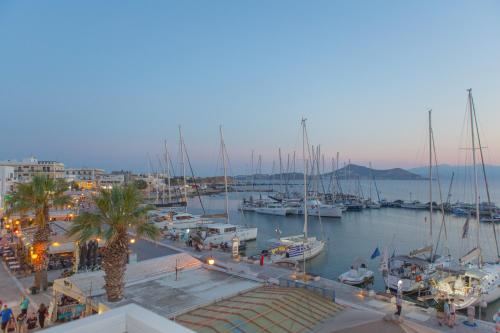Naxos Riviera Suites