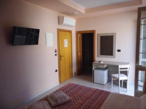 Μια τηλεόραση ή/και κέντρο ψυχαγωγίας στο A Casa di Nelly