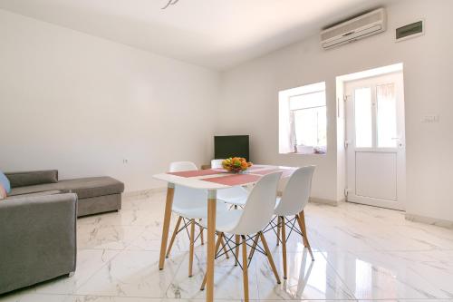 Gallery image of Apartment Maja in Pula