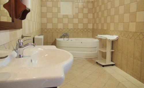 Koupelna v ubytování Agriturismo Leone