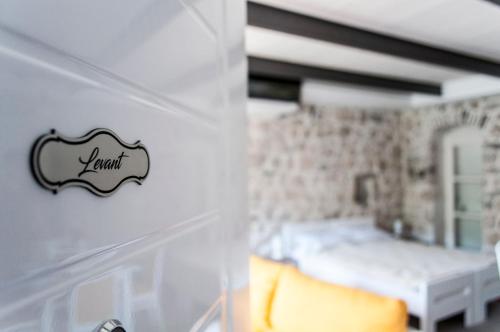 Katil atau katil-katil dalam bilik di Sunny Port Apartment & Rooms