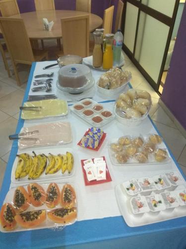 アパートホテルの敷地内または近くでの食事または食べ物