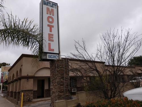 a building with a sign that reads no endowment at Bartlett Motel in Lomita