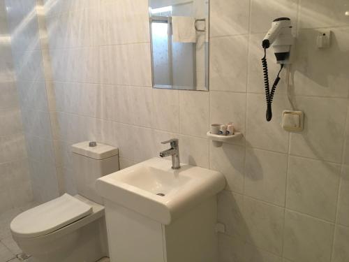 Um banheiro em Efsanem Hotel