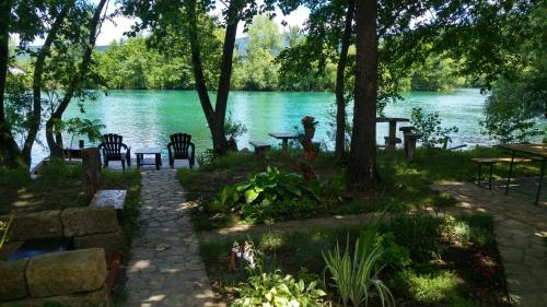 Foto dalla galleria di FortUNA Holiday Home a Bihać