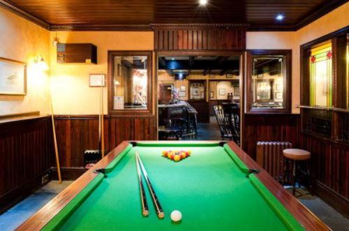 A pool table at The Crofters Hotel 