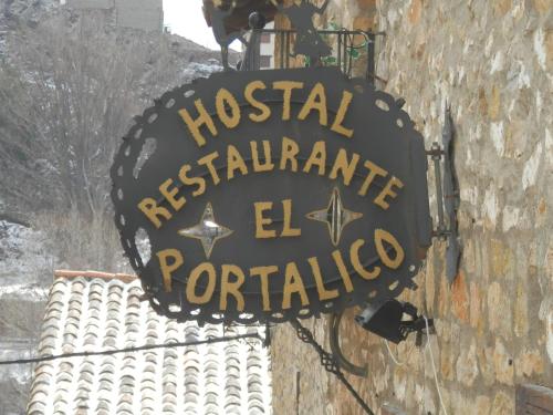 Logo o señal de este hostal o pensión