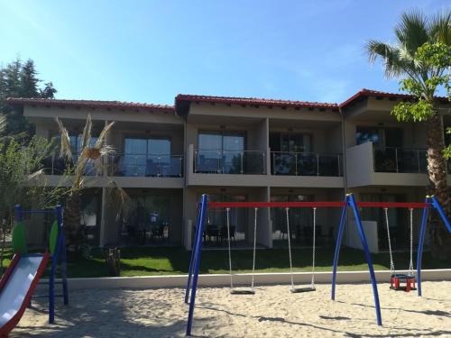 Kawasan permainan kanak-kanak di Poseidon Hotel Sea Resort