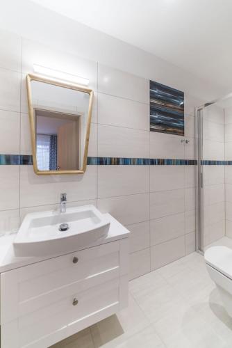 Bilik mandi di Apartamenty Draga