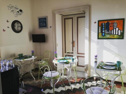 TV a/nebo společenská místnost v ubytování Aretè Guest House