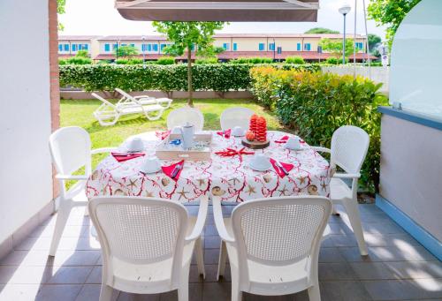 Taman di luar Casa la Celeste