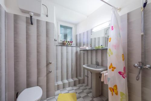 Ένα μπάνιο στο Villa Doris Mlini