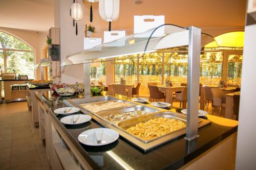 Mad på lejlighedshotellet eller i nærheden