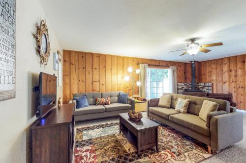 Cottonwood Cabin – Photos 2
