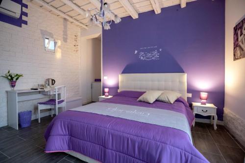 เตียงในห้องที่ Migair