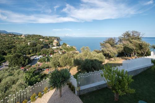 Fotografie z fotogalerie ubytování B&B Capo Torre Resort & SPA v destinaci Albisola Superiore