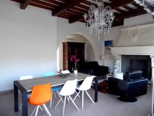 Photo de la galerie de l'établissement Villa d'architecte vue port à 2 pas de la plage, au Grau-du-Roi