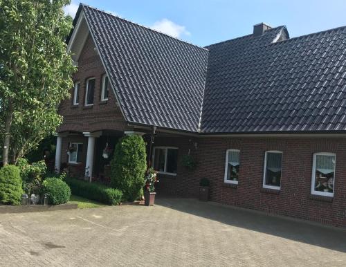 Gambar di galeri bagi Schrapper di Grönheim