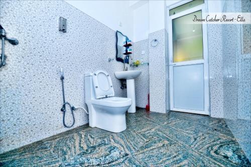 Ванная комната в Ella Dream Catcher Resort