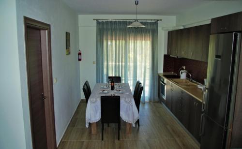 Gallery image of Anesis Luxury Apartments in Skala Sotiros