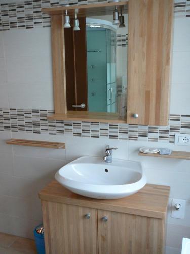Un baño de Casa Screm - Appartamenti e Camere -Rigolato - UD