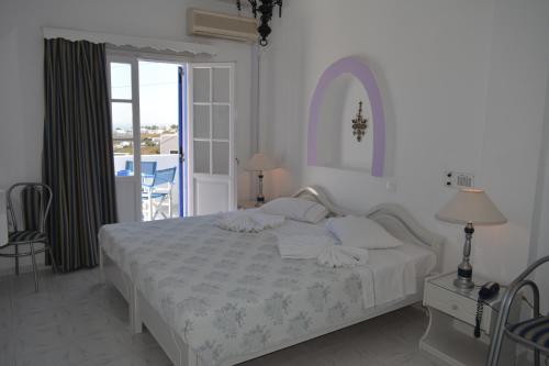 Gallery image of Melina Hotel in Fira