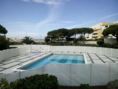 T3 Duplex, centre port, clim, garage, piscine photo 1