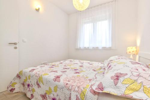 Gallery image of Paradise in Brbinj