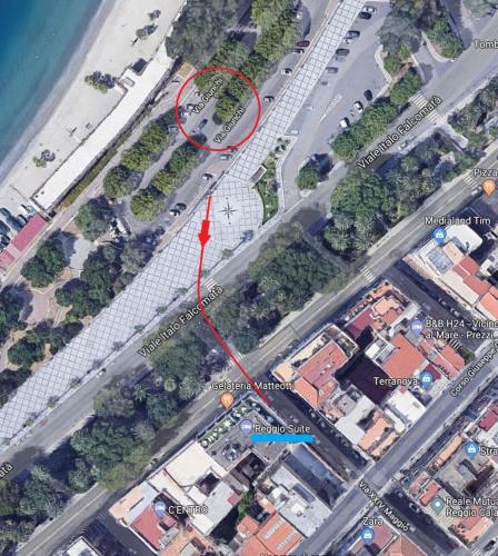 a map of a street with a red arrow at Reggio Suite Luxury in Reggio di Calabria