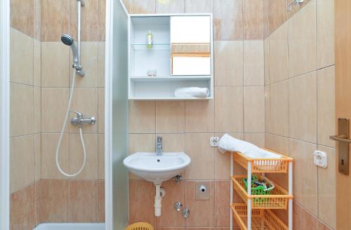 Koupelna v ubytování Apartments Denis 344