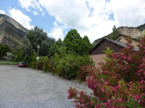 JAUSIERS VILLAGE G 2 – Photos 2