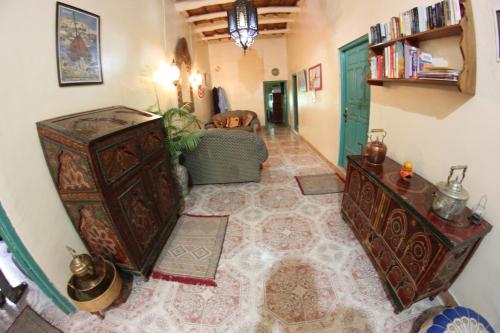 A seating area at Palmeraie Guest House