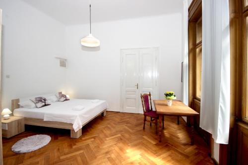 Gallery image ng Apartment in the top center of old town sa Pula