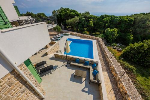 Πισίνα στο ή κοντά στο Villa Bramasole Lun