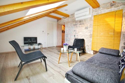 Seafront Apartment 2