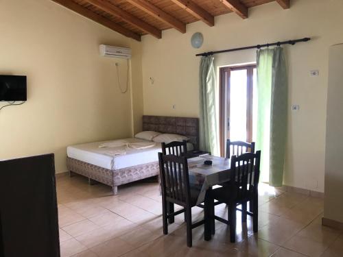Katil atau katil-katil dalam bilik di Apartments Luis