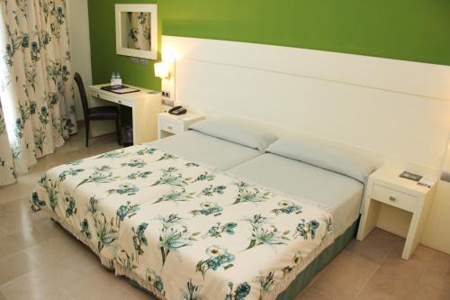 Hotel Puerto Juan Montiel Spa & Base Nautica, Águilas ...