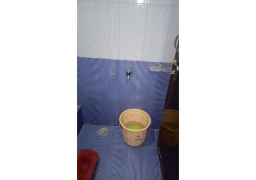 A bathroom at Hori Om Palace
