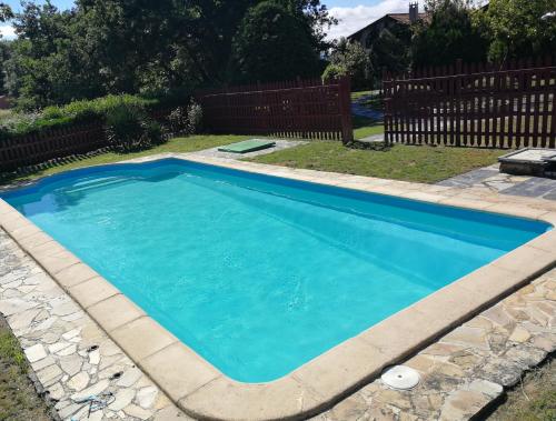 Swimmingpoolen hos eller tæt på Iberik Casa Vilamor
