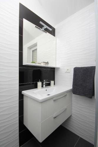 Apartments Tomaš photo 3