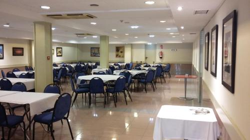 Εστιατόριο ή άλλο μέρος για φαγητό στο Hotel Arcea Villaviciosa